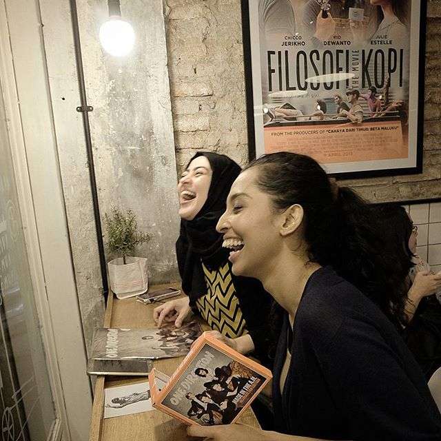 Mengintip Sarah Gadrie, Dokter Hijab Cantik Langganan Artis