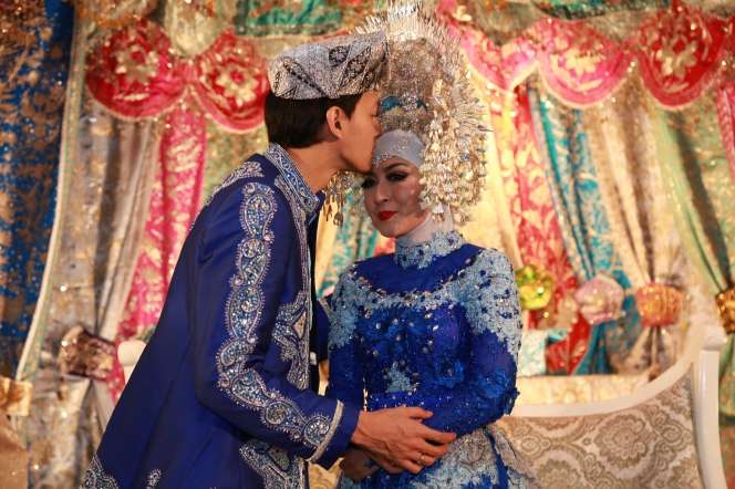 Foto Pernikahan Fedi Nuril Dengan Vanny Widyasasti