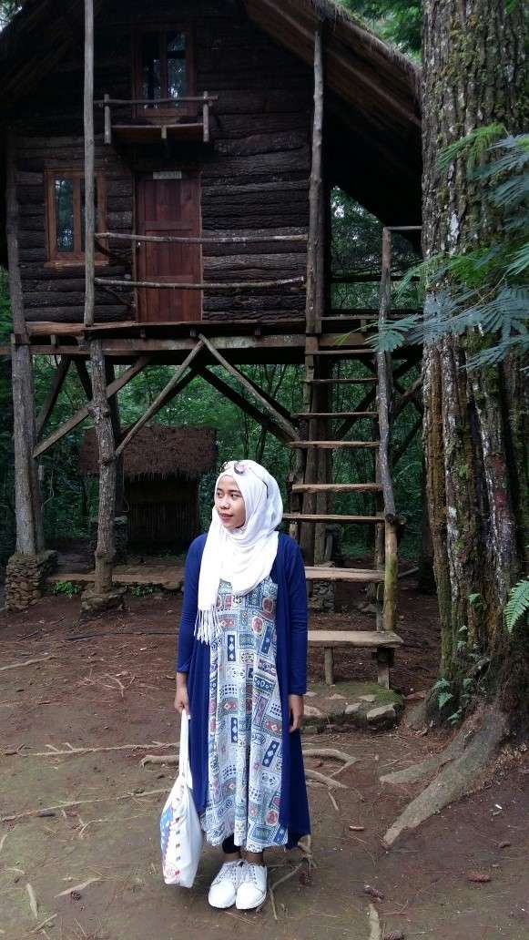 #HOTD: Hijab Pashmina Pramita Nastiti