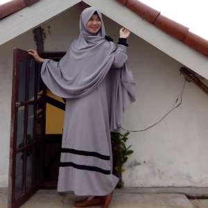 #HOTD: Hijab Syar`i Fera Manaroinsong