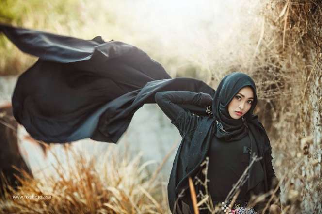 #HOTD: Hijab Gothic Norma Yulisthia