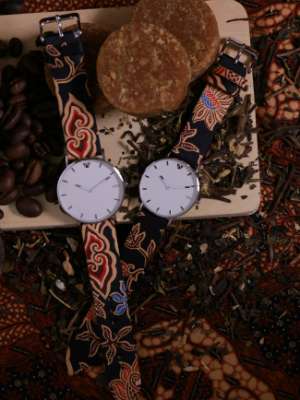 Ini Jam Batik Premium Pertama di Indonesia