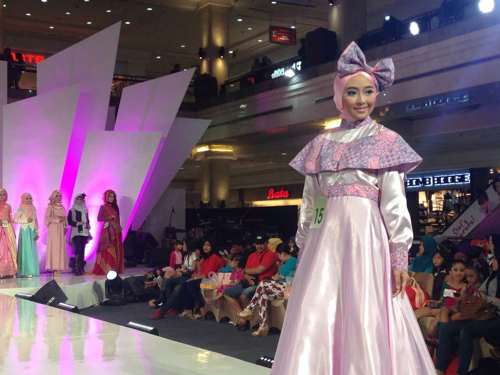 Momen Menegangkan `Dream Girls 2016 Goes to Yogya`