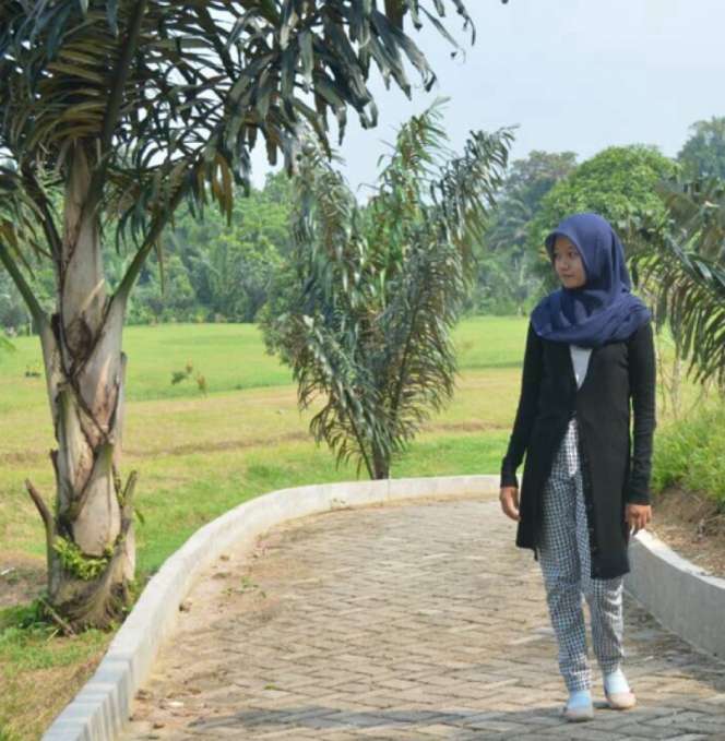 #HOTD: Gaya Super Simpel Thalita Urania Saleha