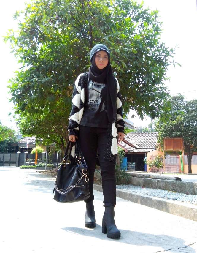 #HOTD: Hijab `Kupluk` Erda Nurwidiyani