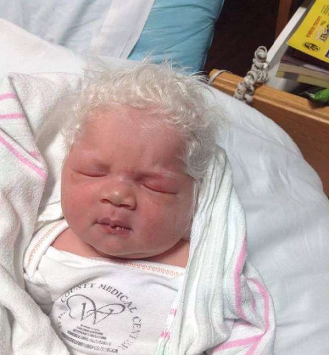 Pesona Bayi-Bayi Berambut Tebal