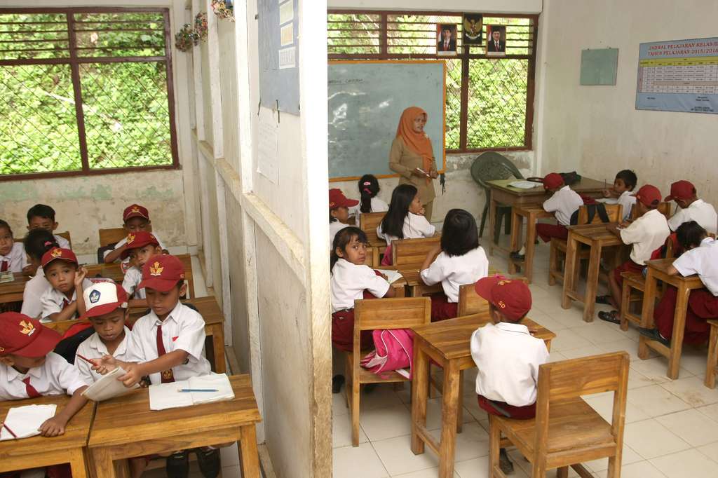 Pengarung Ilmu dari Desa Lolibu 