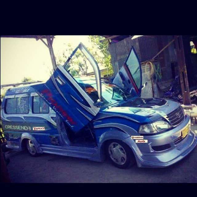 Naik Mobil Balap Cuma Rp 2000, di Sini Tempatnya...