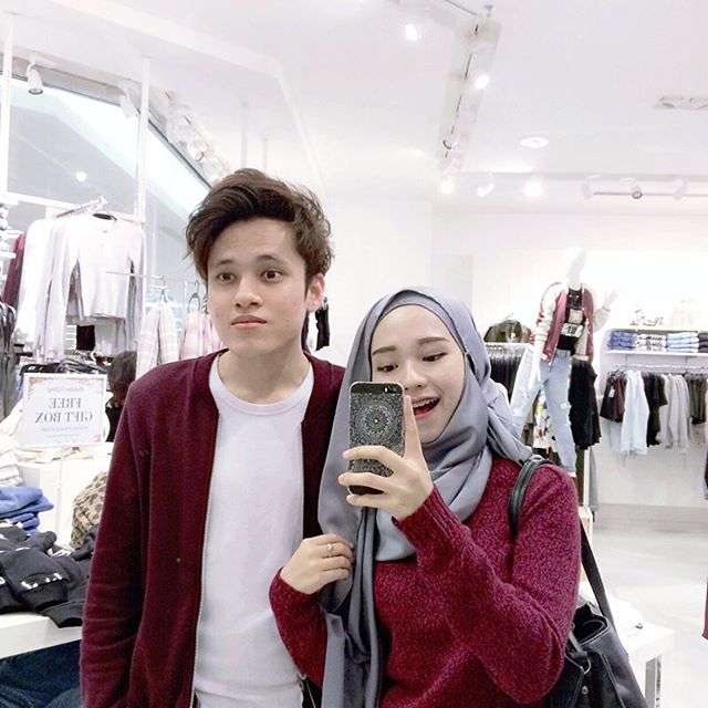 Cantikan Mana, Song Ji Hyo Atau...?