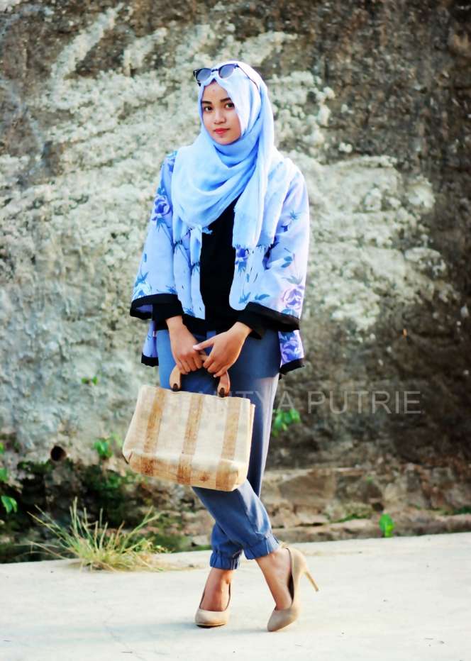 #HOTD: Hijab Semiformal Intantya Putrie