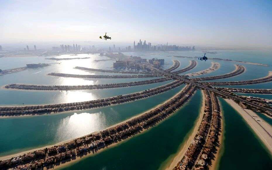 Deretan Foto Menakjubkan Dubai dari Atas Awan