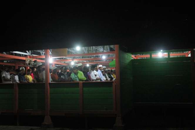 Subhanallah, Indahnya Tarawih Pertama di Penjuru Indonesia