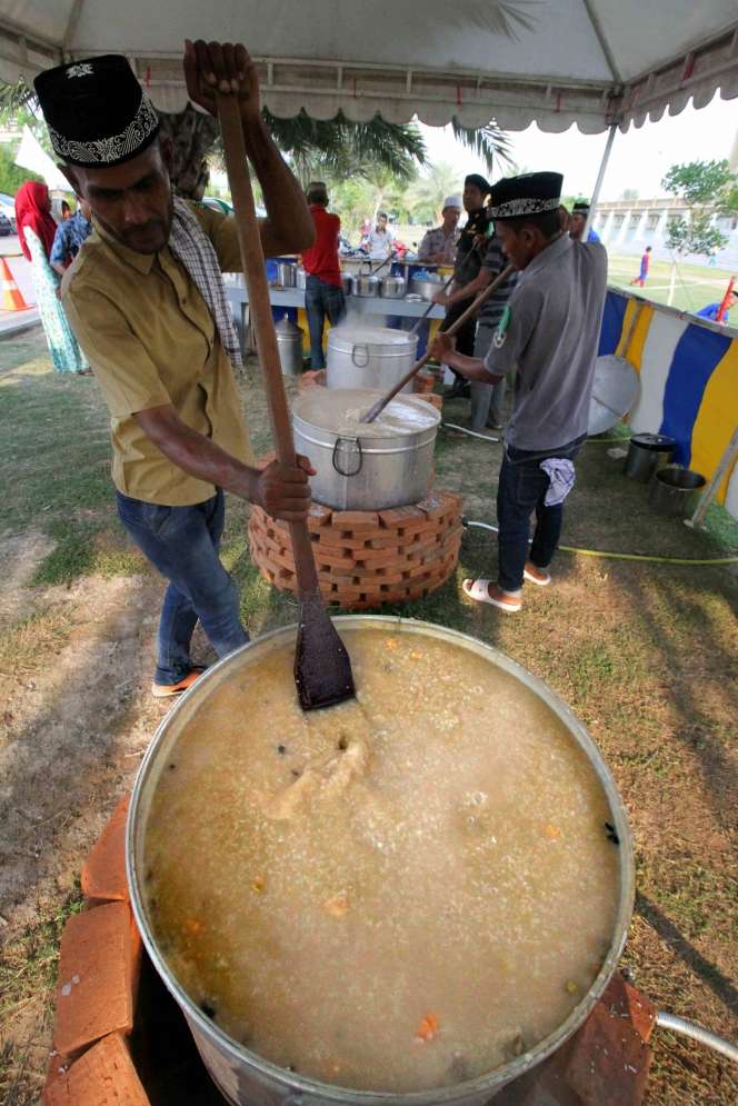 Nikmatnya Santapan Buka Puasa di Berbagai Daerah Indonesia