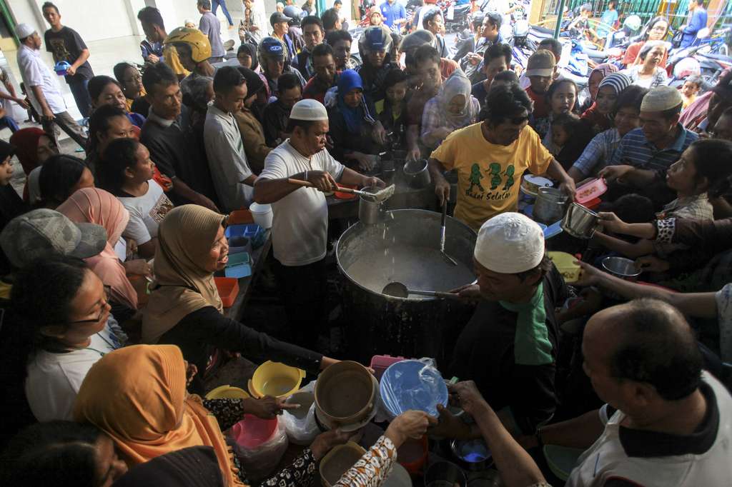 Nikmatnya Santapan Buka Puasa di Berbagai Daerah Indonesia