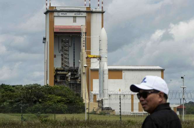 BRIsat, Satelit Perbankan Pertama di Dunia Diluncurkan
