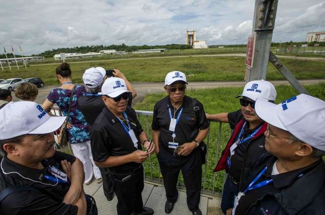 BRIsat, Satelit Perbankan Pertama di Dunia Diluncurkan