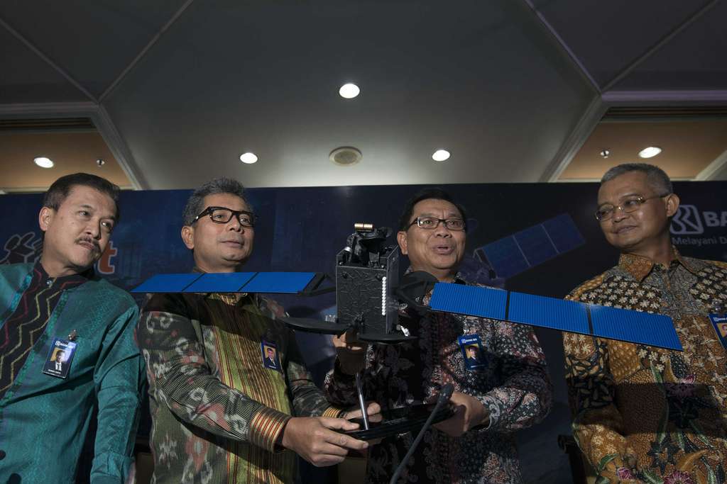 BRIsat, Satelit Perbankan Pertama di Dunia Diluncurkan
