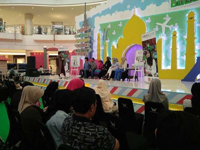 Ngabuburit Seru Bareng Artis Webseries #HijabLoveStory