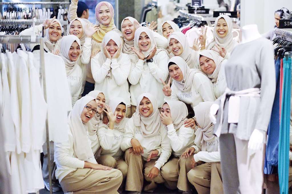 Keseruan Anniversary Pertama District12