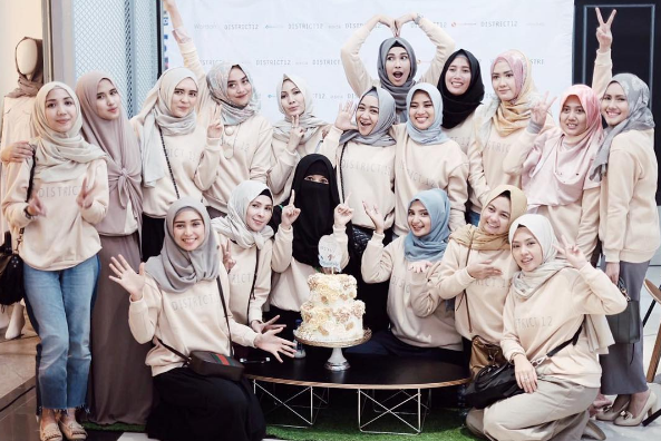 Keseruan Anniversary Pertama District12