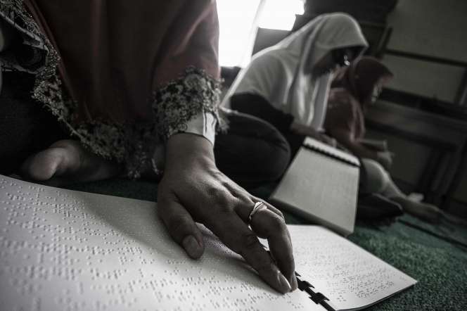 Alquran Braille dari Serpong