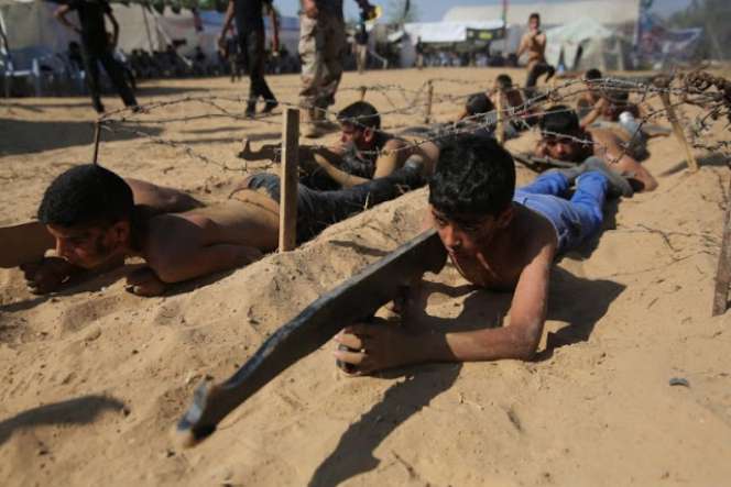 Kehidupan Masa Kecil Anak Palestina di Kamp Militer