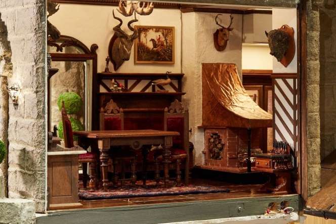 Rumah Boneka Ini Harganya Melebihi Rumah Asli