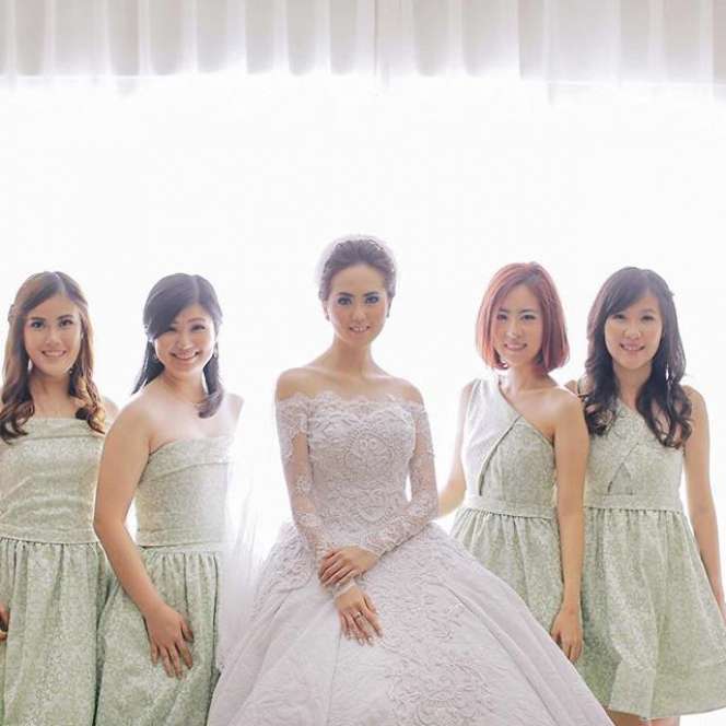 Mewahnya Resepsi Pengantin Tajir Surabaya Berhadiah Apartemen