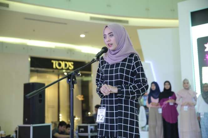 Kemeriahan Aksi 'Dream Girls' Surabaya 2016