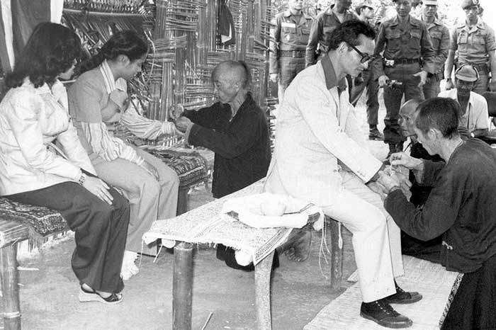 Bukti Cinta Mati Rakyat untuk Raja `Separuh Dewa' Thailand