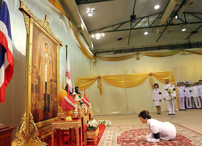 Bukti Cinta Mati Rakyat untuk Raja `Separuh Dewa' Thailand