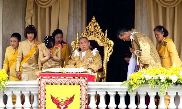 Bukti Cinta Mati Rakyat untuk Raja `Separuh Dewa' Thailand