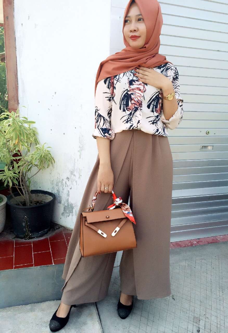 #HOTD: Nuansa Cokelat Melanda Hijab Yoana Ayu