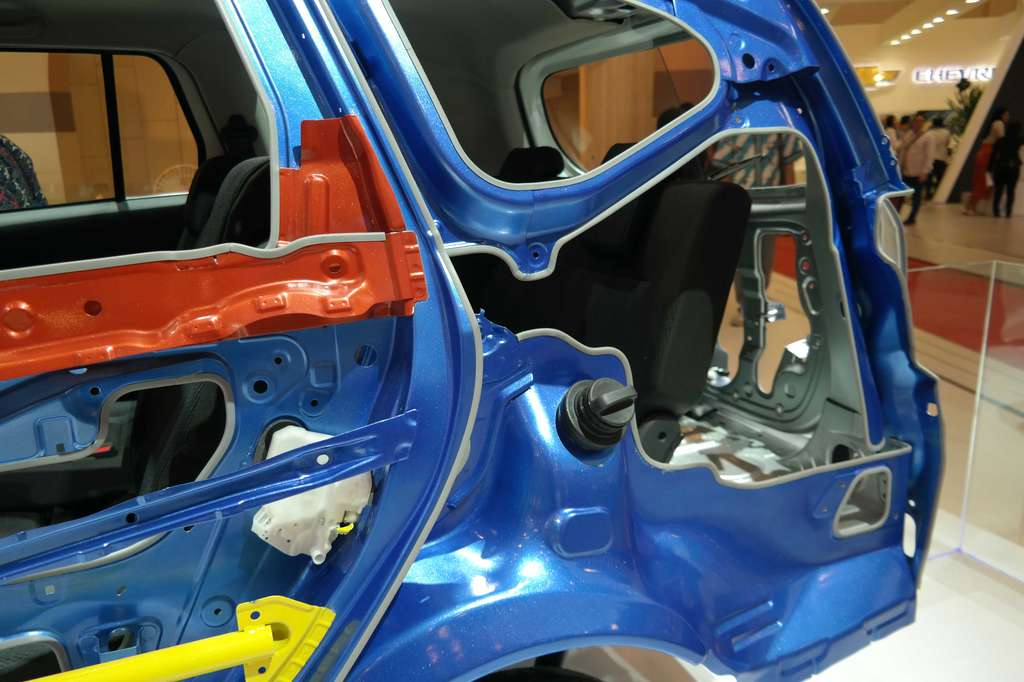 Bongkar Dalaman Daihatsu Sigra, Jaminan Aman?