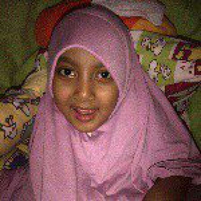 Caca, Putri Bungsu Komeng Semasa Hidup