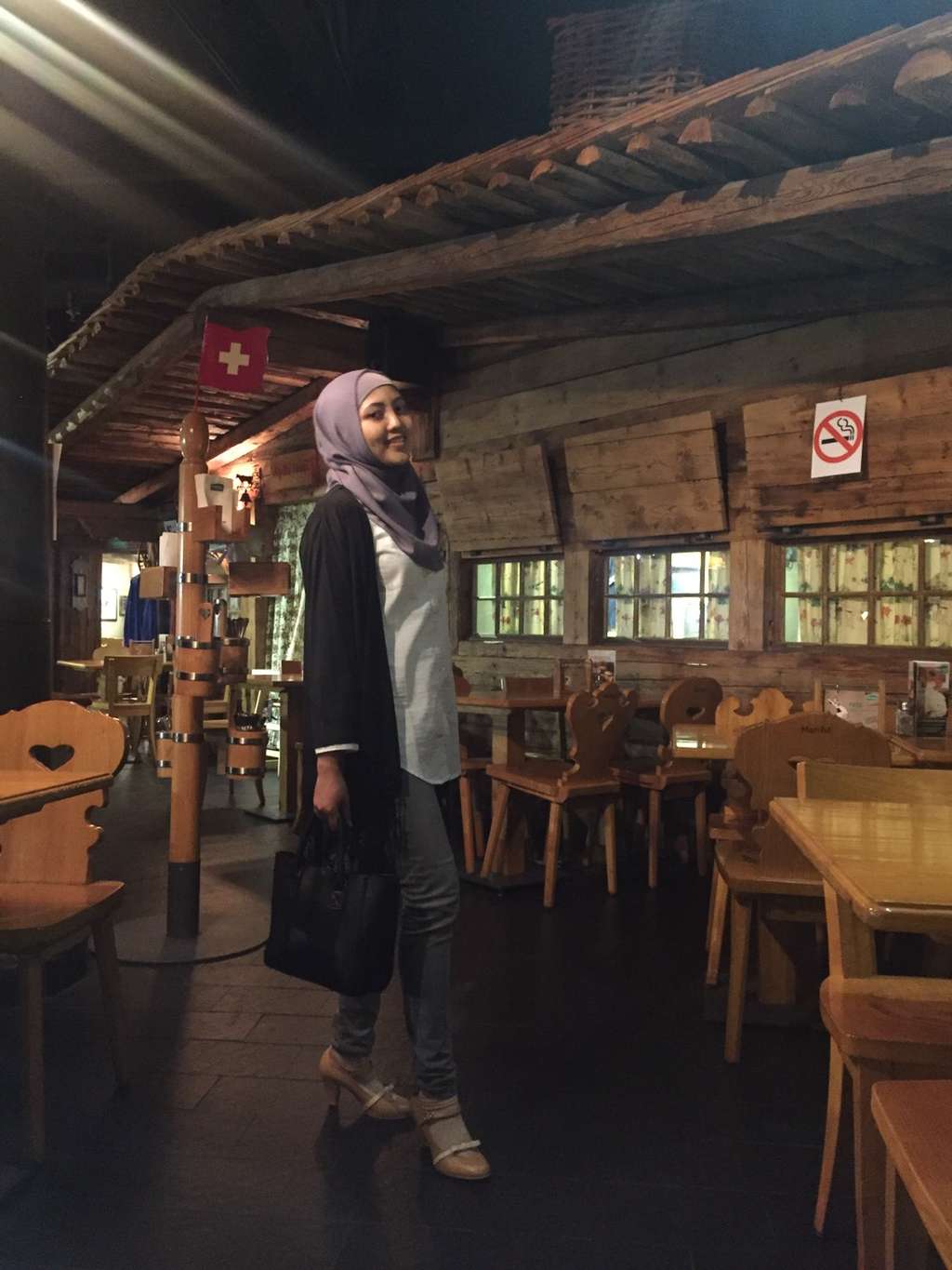 #HOTD: Monokromatik 'Nggak' Bikin Bosan Dinda Ramadhani