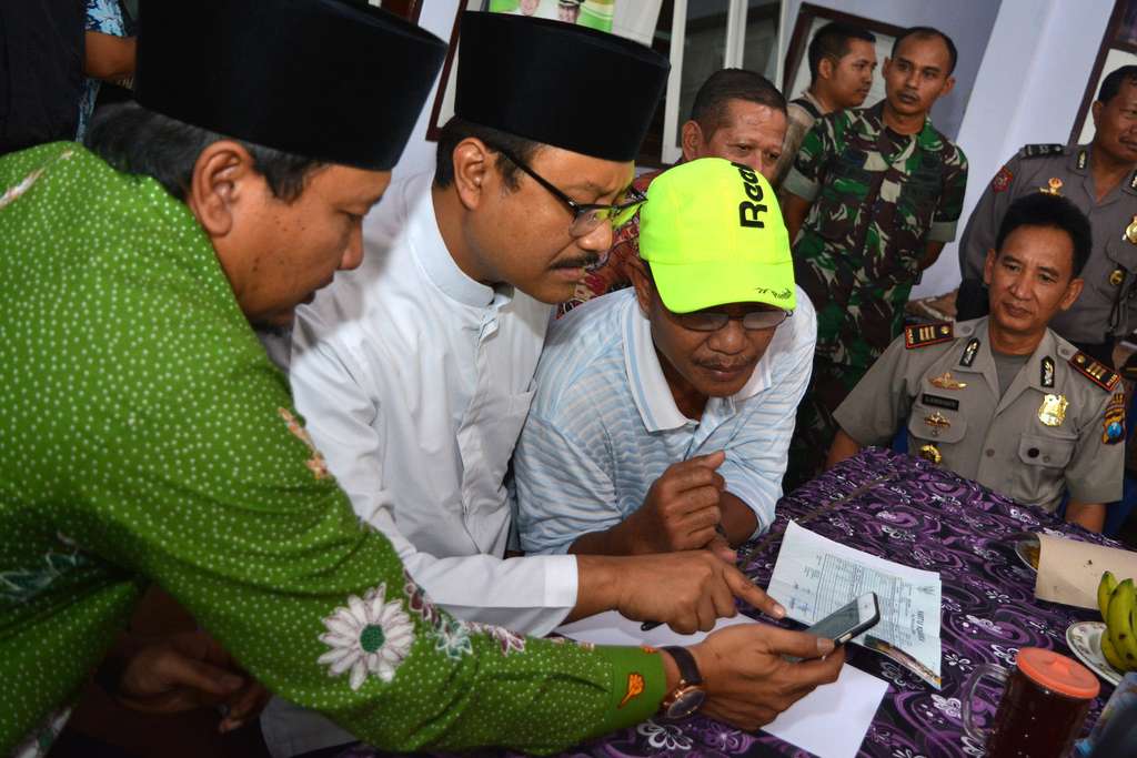 Tangis Haru Calon Haji Korban 'Haji via Filipina'