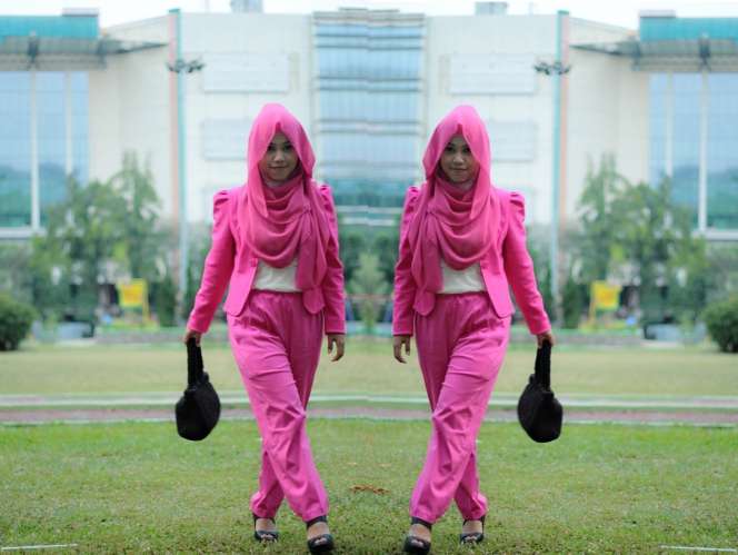 #HOTD: Raden Siska, Penghobi Busana Hijab Warna Senada