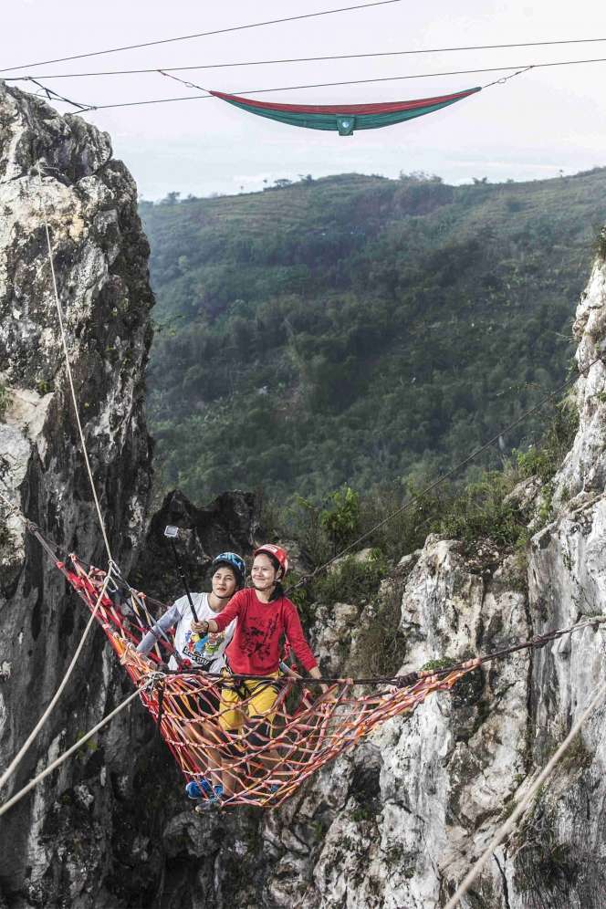 Sensasi Wisata Pacu Adrenalin di Gunung Kapur Bandung