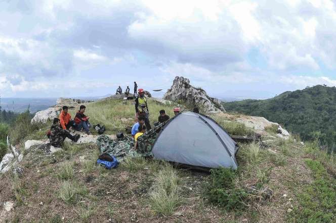 Sensasi Wisata Pacu Adrenalin di Gunung Kapur Bandung