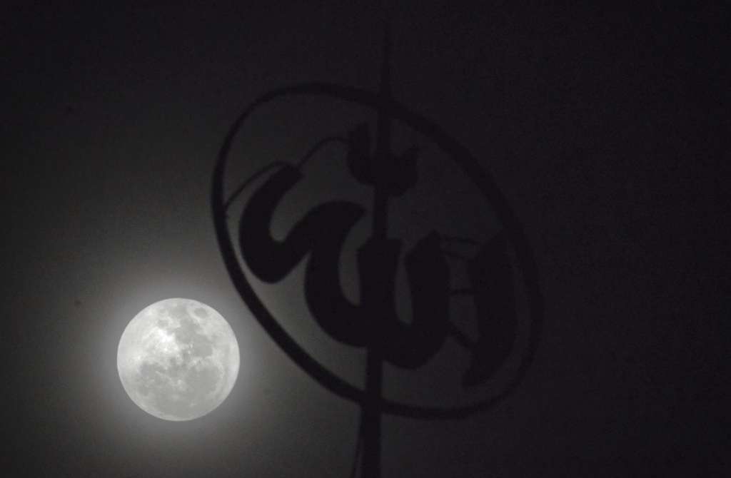 Menikmati Keindahan Supermoon, Masya Allah....