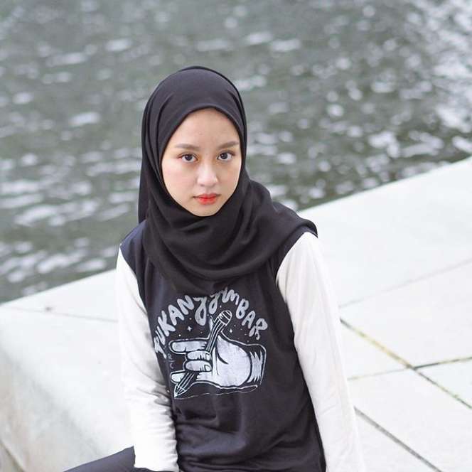 Cantiknya Hijabers Kembaran Kim Ji Won (DOTS)