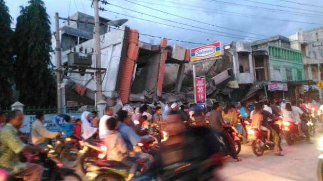 Foto-foto Dampak Gempa 6,5 SR di Aceh