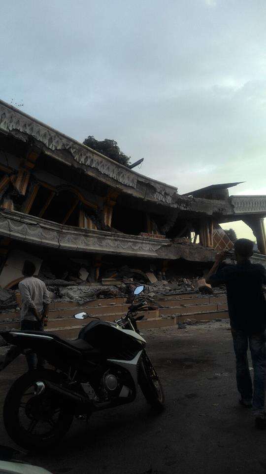 Foto-foto Dampak Gempa 6,5 SR di Aceh