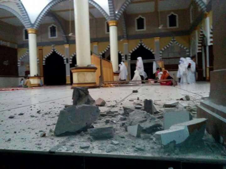 Foto-foto Dampak Gempa 6,5 SR di Aceh
