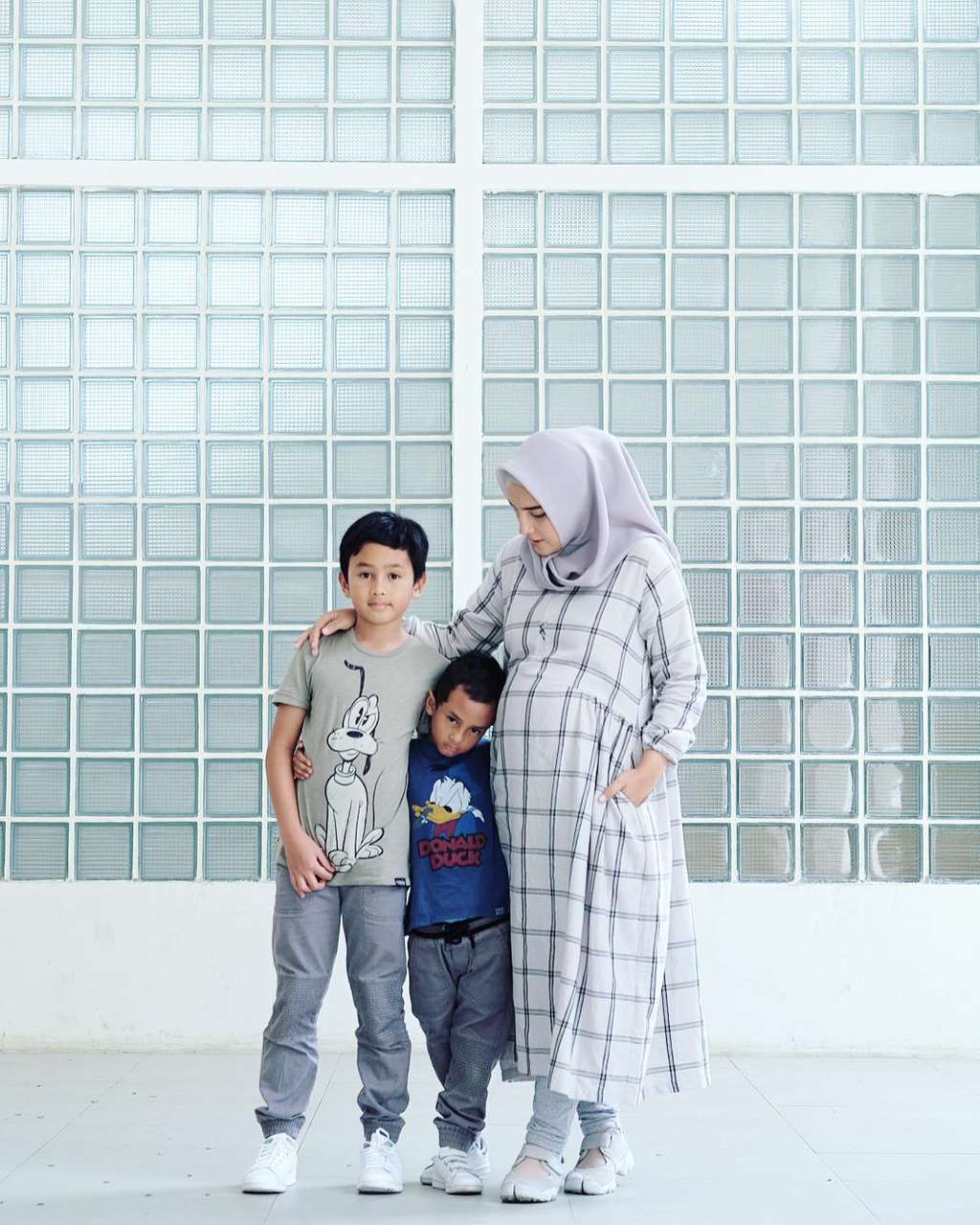 #HOTD: Gaya Kasual Ibu Hamil Ala Zahratul Jannah