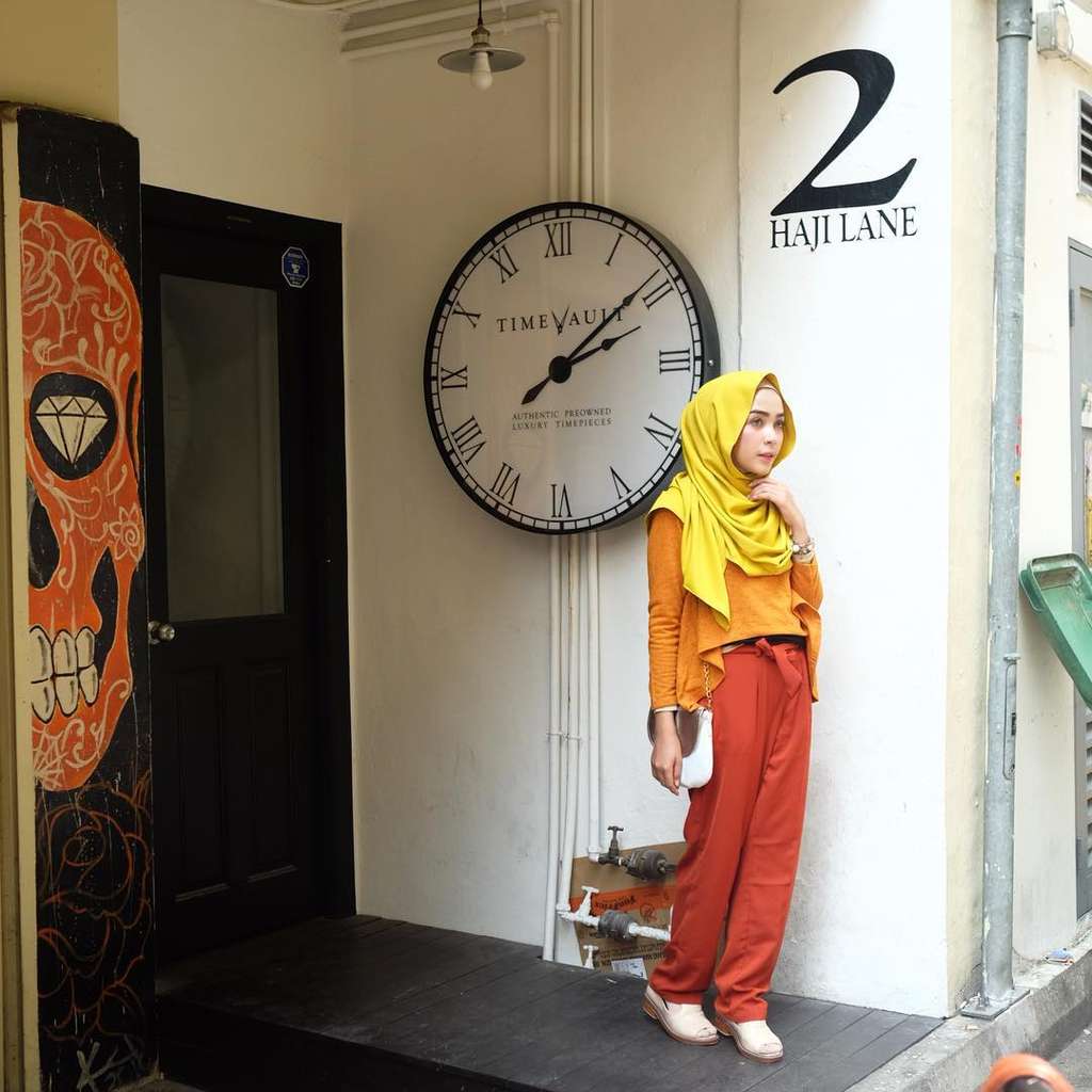 #HOTD: Hamidah Rachmayanti, Fresh dengan Warna Cerah