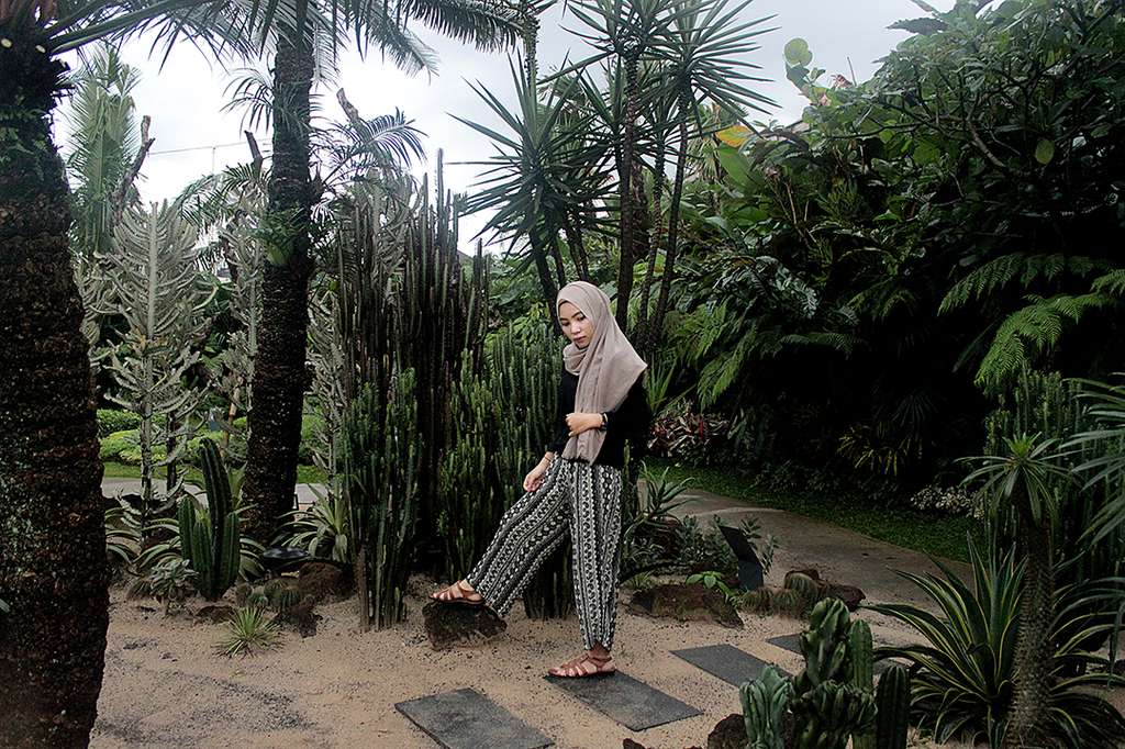 #HOTD: Busana Santai untuk ke Taman Ala Diana Fajar