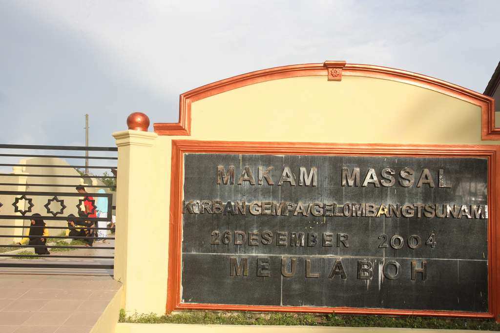 Mengenang 12 Tahun Tsunami Aceh