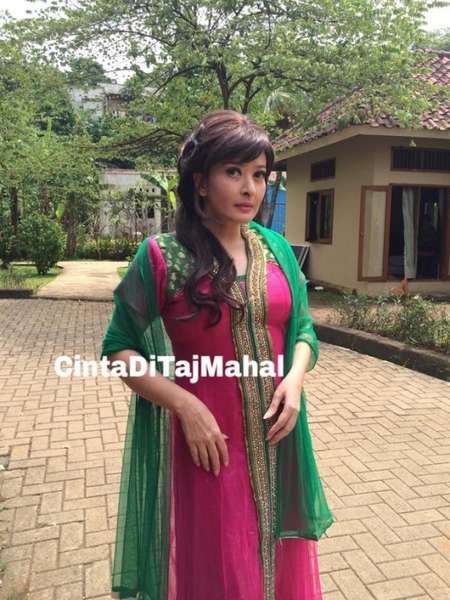 Foto Perjalanan Artis Yana Zein, Uang Habis Demi Lawan Kanker